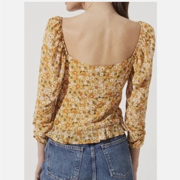 ASTR the label Ruched Puff Sleeve Sweetheart Ditsy Daisy Floral Top Size small - Picture 3 of 7
